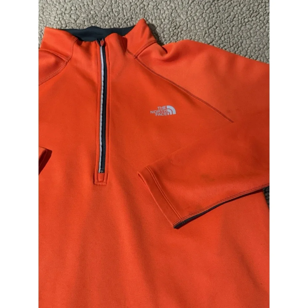 The North Face Flashdry MensTop Large Red 1/4 Zip Pullover Lightweight Thumbloop